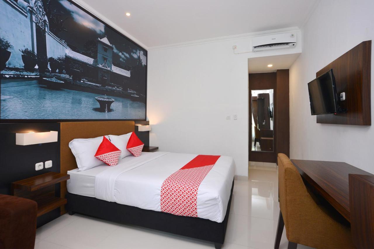 The Edwin Syariah Hotell Ngabean Eksteriør bilde
