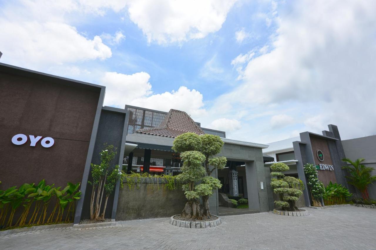 The Edwin Syariah Hotell Ngabean Eksteriør bilde