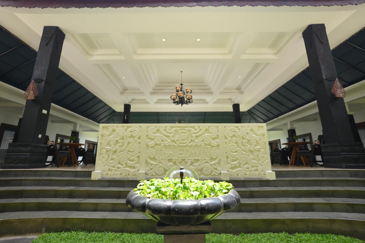 The Edwin Syariah Hotell Ngabean Eksteriør bilde