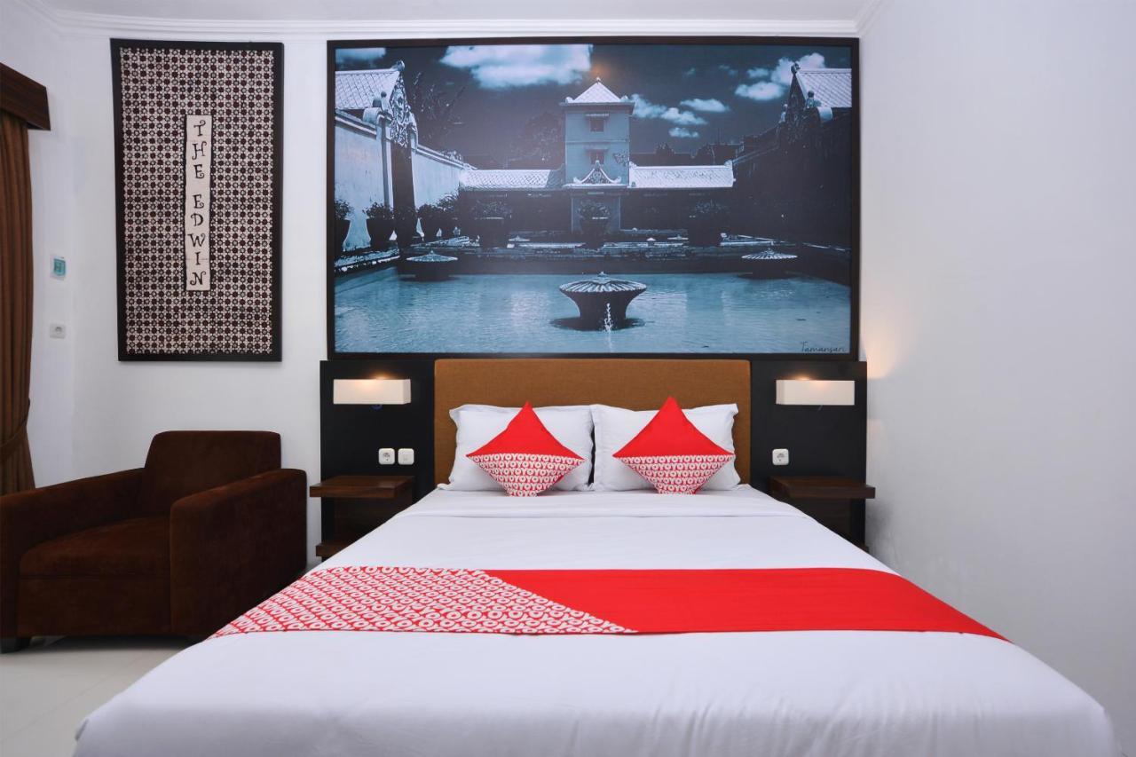 The Edwin Syariah Hotell Ngabean Eksteriør bilde
